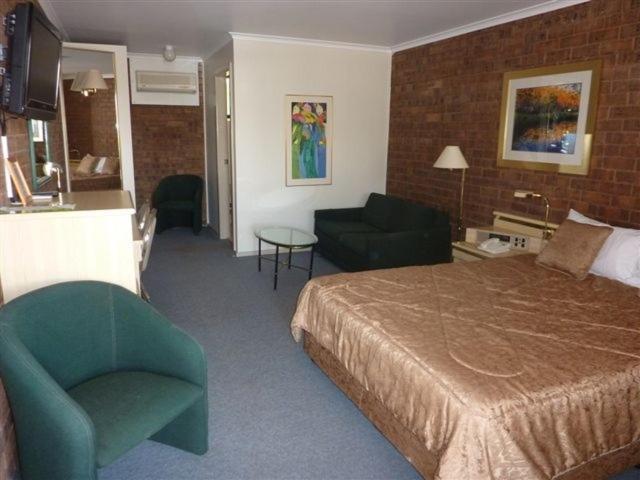 Countryman Motor Inn Dubbo Exterior photo