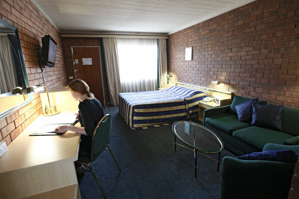 Countryman Motor Inn Dubbo Exterior photo
